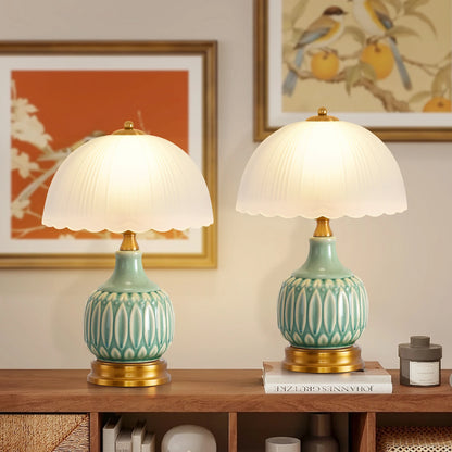 dutcheshomeliving vintage ceramic table lamp front view